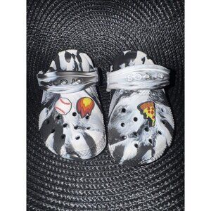 Crocs Classic Clogs Marbled Graphic Black & White Swirl  Kids C5
